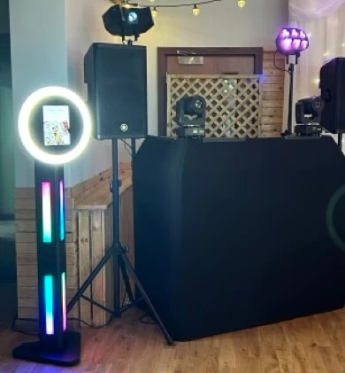 Selfie-Pod Hire Setup Photobooth & Selfie-Pod Hire